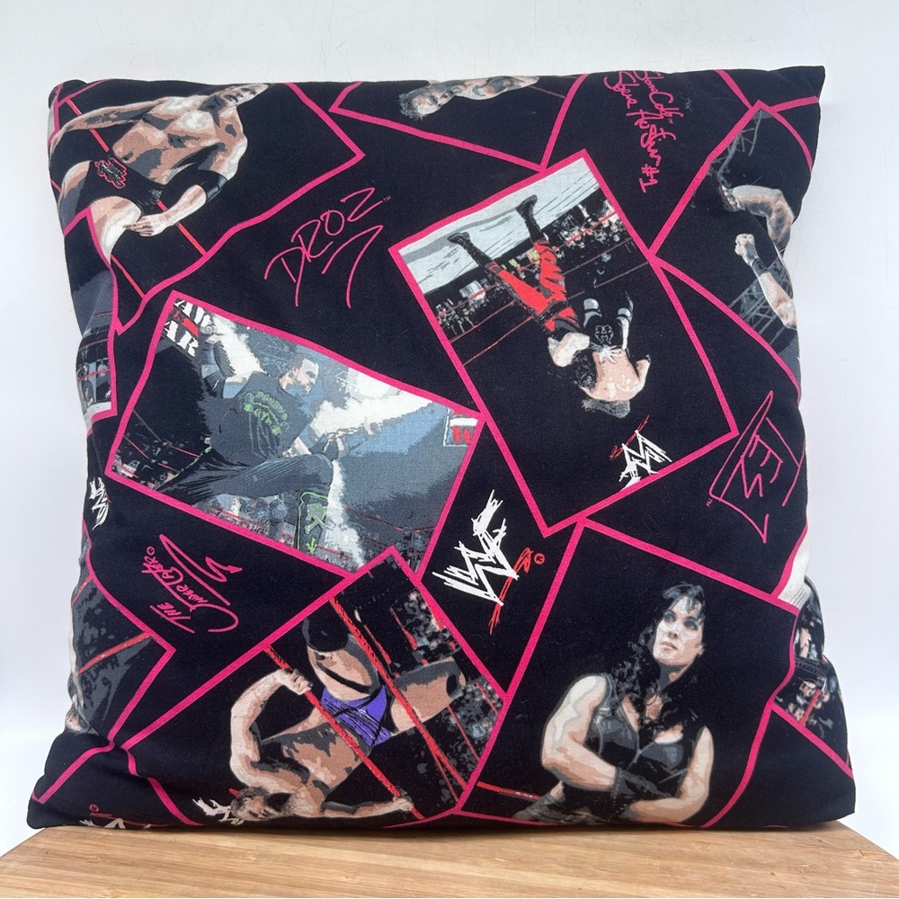 WWF Attitude Era Pillow 1990s Wrestling WWE Bedding Undertaker The Rock‎ China.